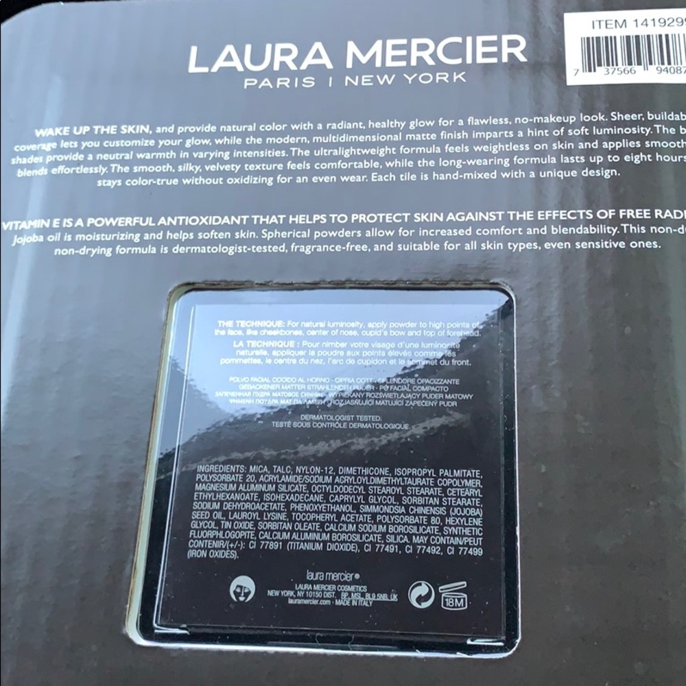 Laura Mercier Matte Radiance Highlighting Powder - Picture 3 of 3
